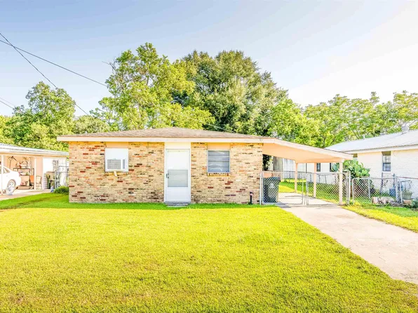 418 Fieldcrest Dr, Thibodaux, LA 70301