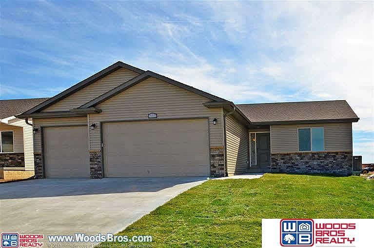 1st image of 1511 W Silverado Ct