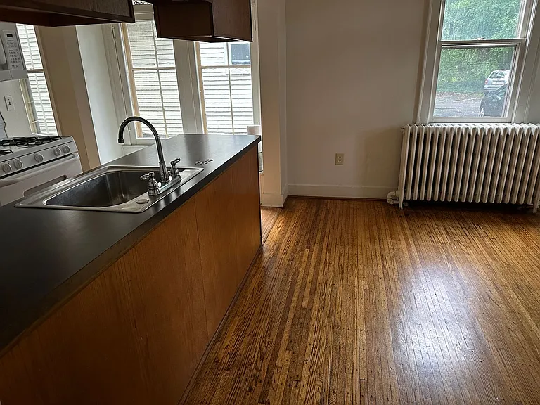 103 Dartmouth St — Photo 5