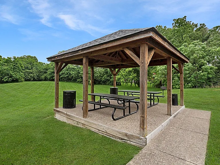 The Grove at Lyndon — Photo 16