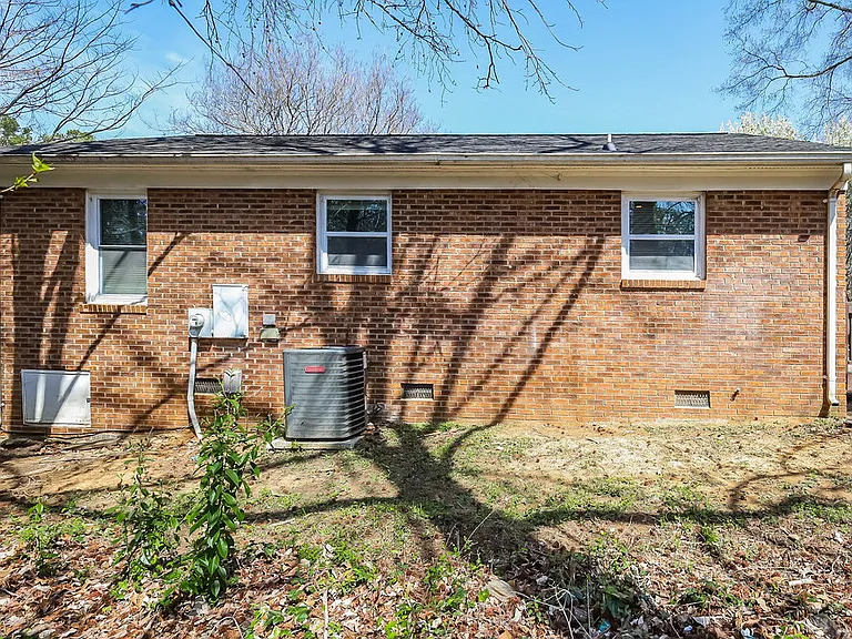 7608 Morgense Pl — Photo 15