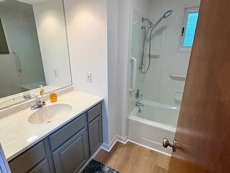 318 S Front St — Photo 14