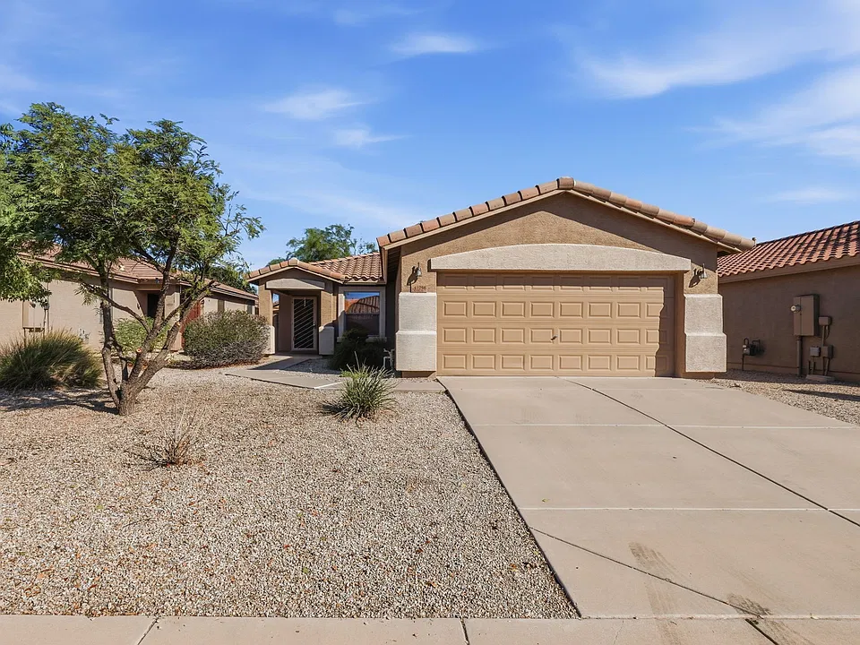 43756 W Rio Grande Dr