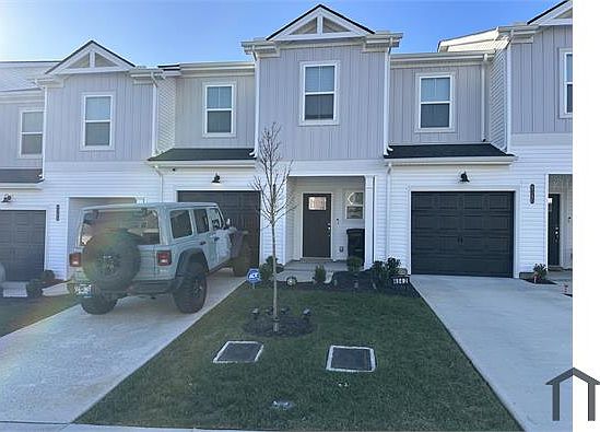 2nd image of 4542 Skywood Ln