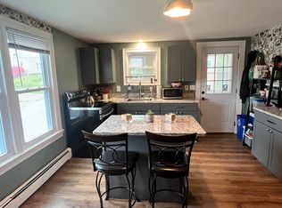 43 Lafountain St #B, Winooski, VT 05404