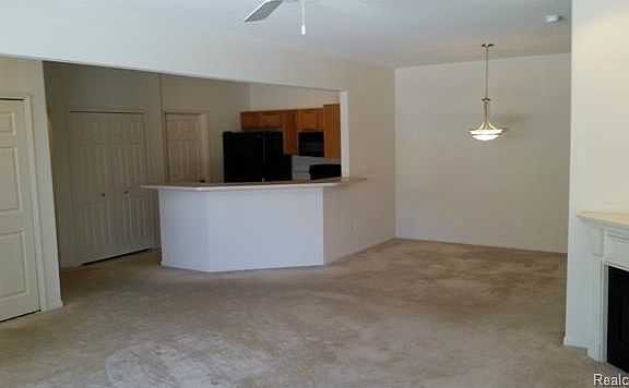 3rd image of 23104 Chesapeake Cir #1