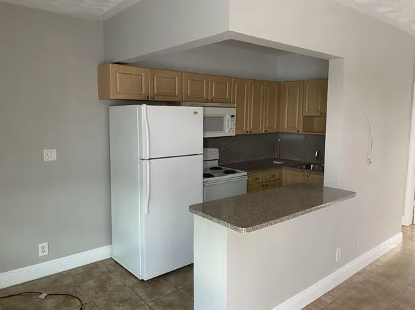 800 NE 13th St APT 6, Fort Lauderdale, FL 33304