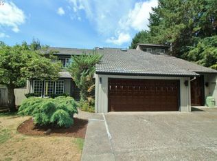 8177 SW Woody End St, Portland, OR 97224