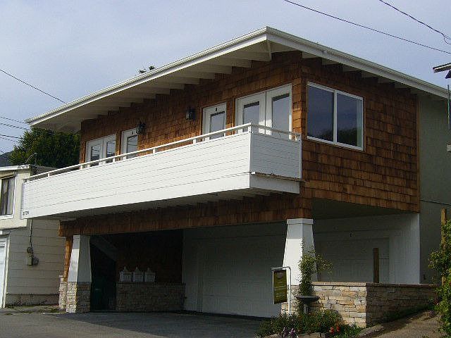 Beach Close 3 unit apt. building, cottage next door