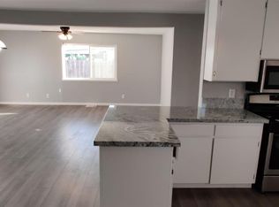 2417 Dow St, Turlock, CA 95382