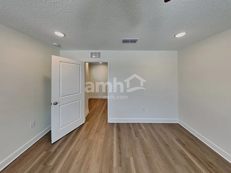 2580 Spring Moss Ct — Photo 12