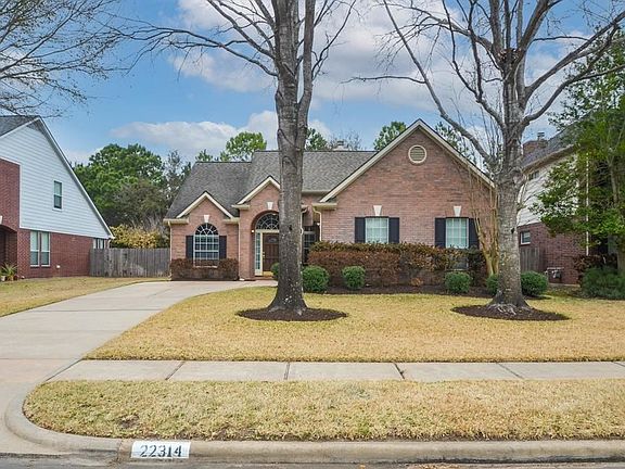 3rd image of 22314 Bellows Bend Dr