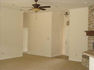 4th image of 2609 Houston Ct