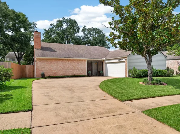 11418 Overbrook Ln, Houston, TX 77077