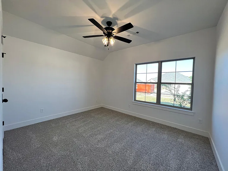 975 Sugar Pine St — Photo 17