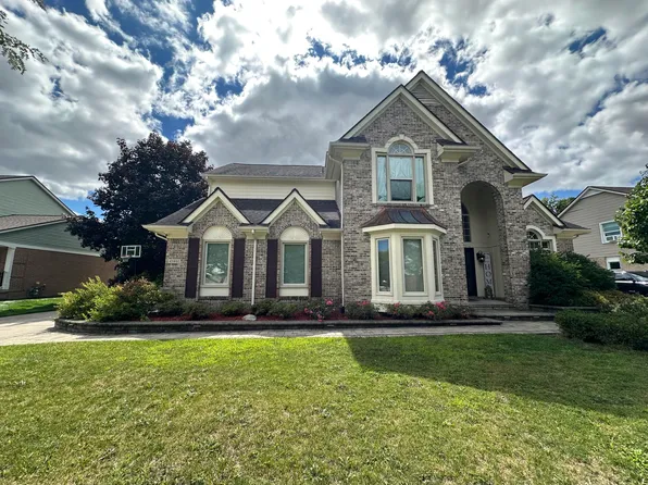 45801 Henley Dr, Canton, MI 48187