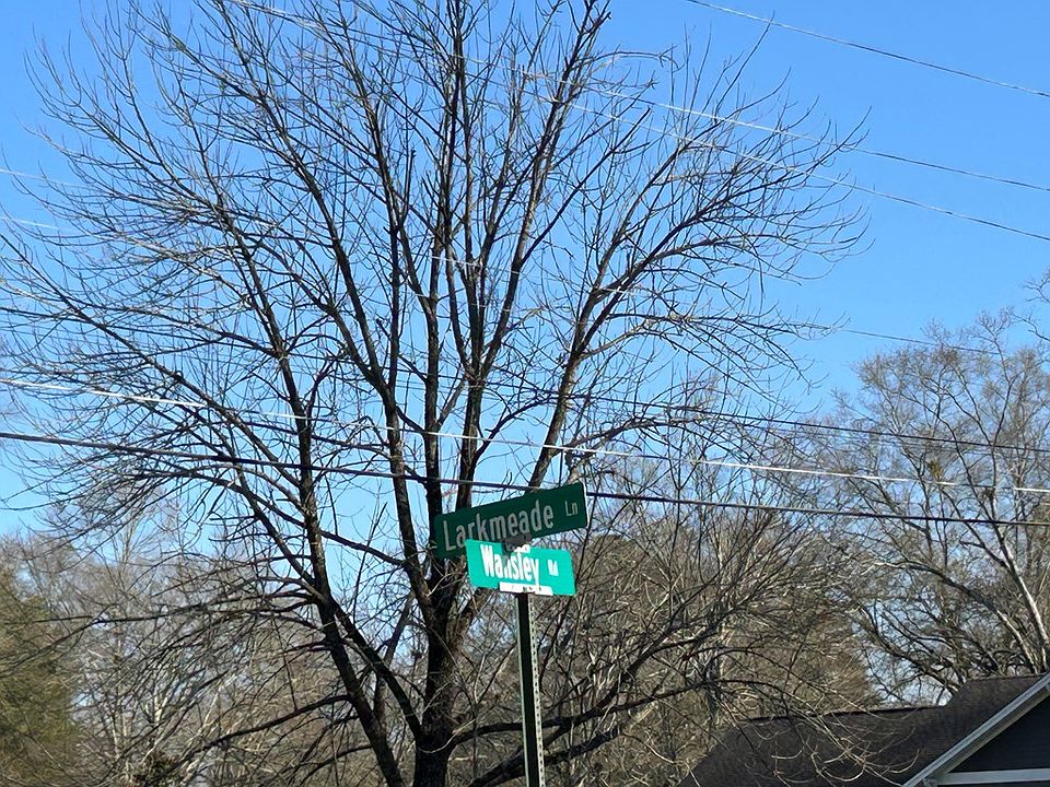 2nd image of 1 Larkmeade Ln