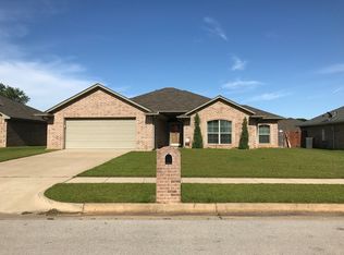 19061 Winstar Dr, Flint, TX 75762