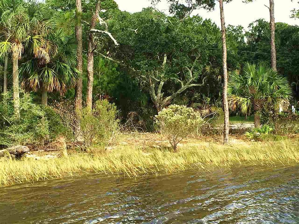 1st image of 8 Driftwood Dr