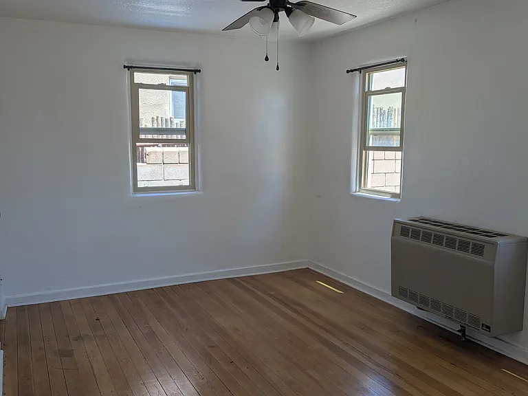 634 1/2 Alicia St — Photo 4