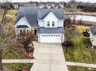 254 Superior Cir, Bartlett, IL