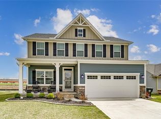 922 Cedar Grove Dr, Tipp City, OH 45371