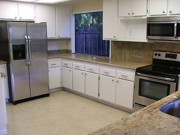 4th image of 2905 Hanford Ct
