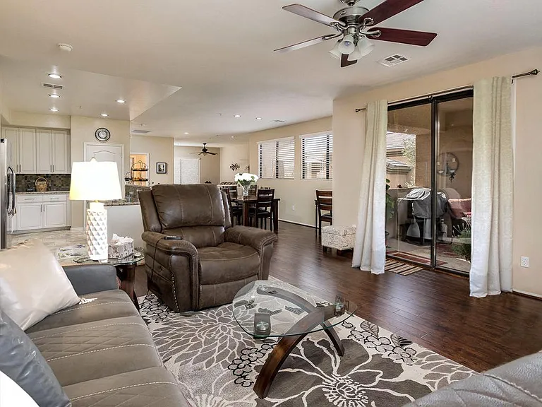 705 W Queen Creek Rd — Photo 5