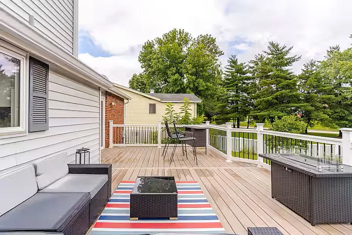 Duxbury Way — Photo 40