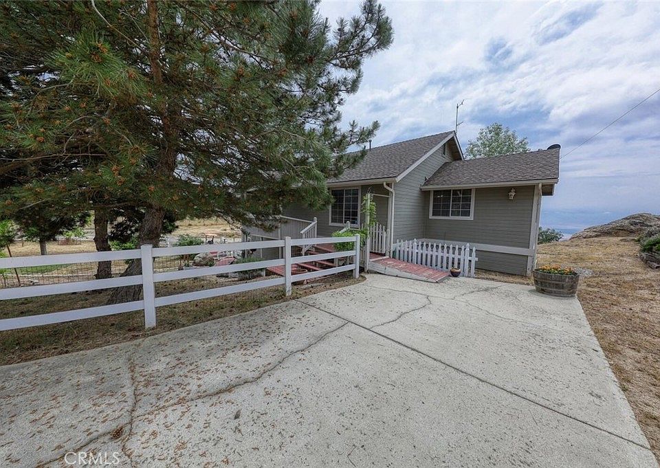 1st image of 29950 Horsethief Dr