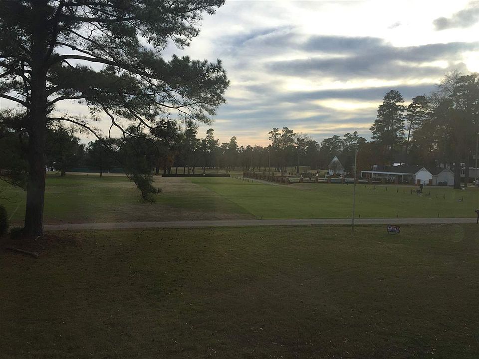 1st image of 1303 Country Club Ln