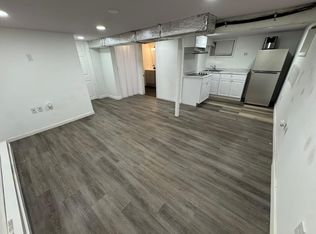 209 21st St Floor Basement, Irvington, NJ 07111