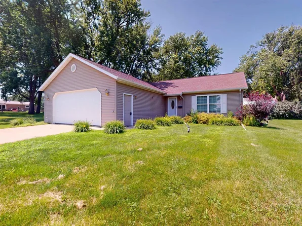 100 S Maple Rd, Cleghorn, IA 51014