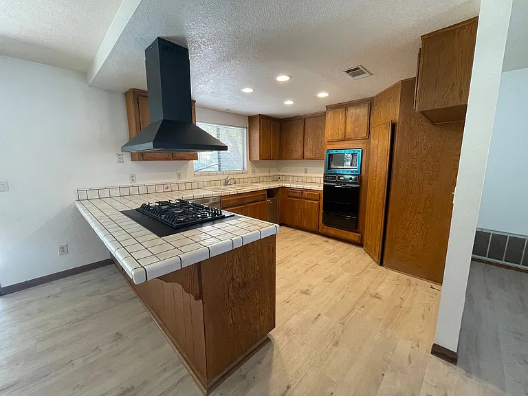 17343 Buckthorn Ave — Photo 14