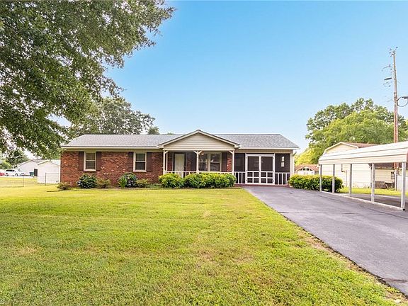 2nd image of 132 Circle Loop