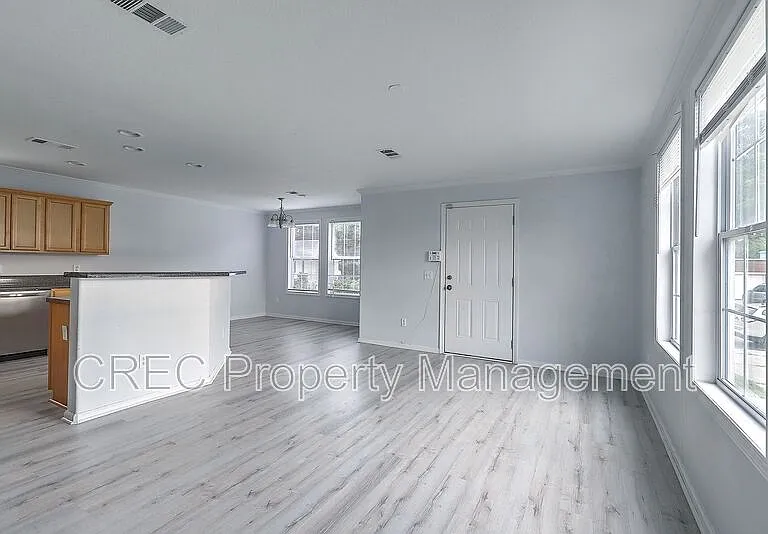 2533 Celestial Ct — Photo 6