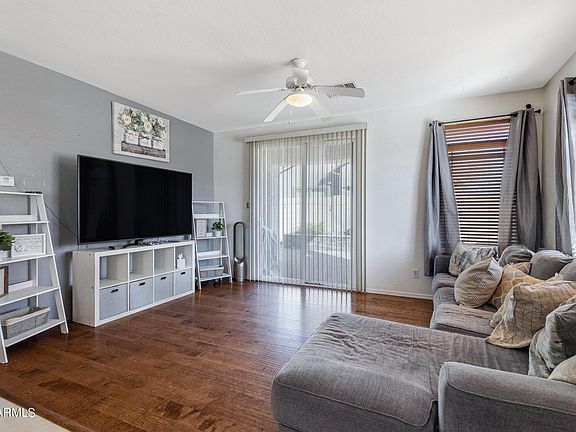 3rd image of 1278 E THOMPSON Way