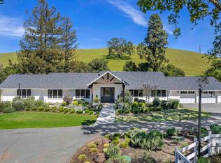 635 Pine Creek Rd, Walnut Creek, CA 94598