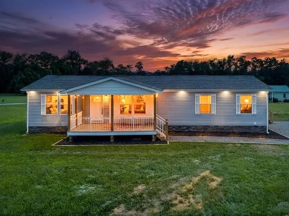 5103 Loving Field Rd, Pulaski, VA 24301