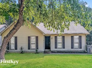 3886 Ross Rd, Memphis, TN 38115