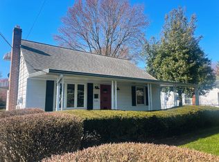 328 W Main St, Fayetteville, PA 17222