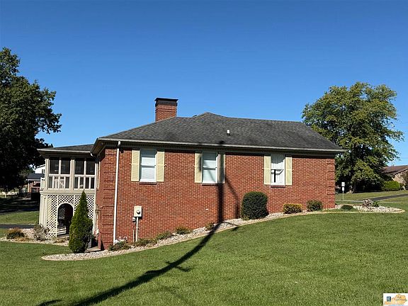 5th image of 110 College Park