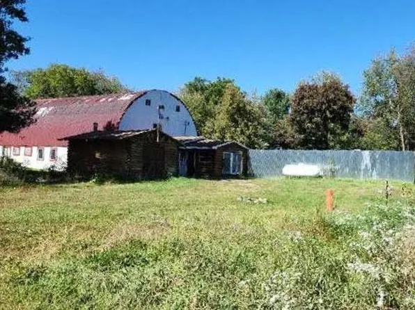 2405 S Gale Rd, Eaton Rapids, MI 48827