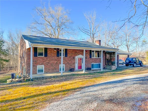 475 Deep Creek Rd, Crewe, VA 23930