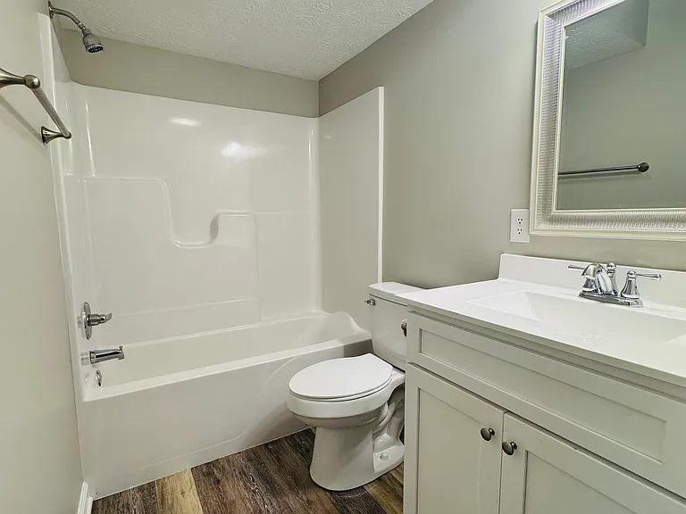 120 E Harrison St — Photo 11