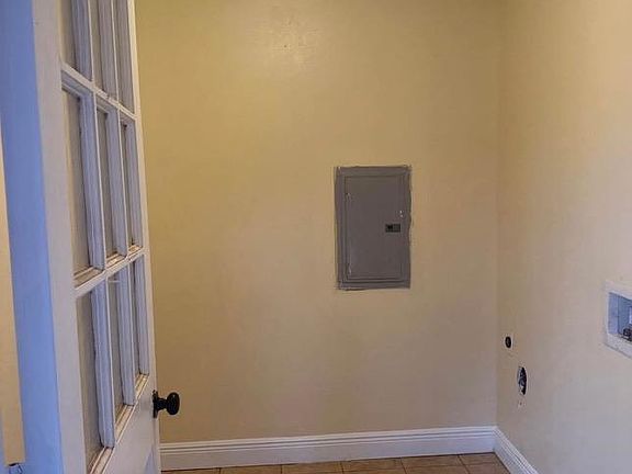 4th image of 8742 Hickcock Dr
