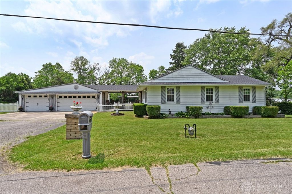 Real estate listing image