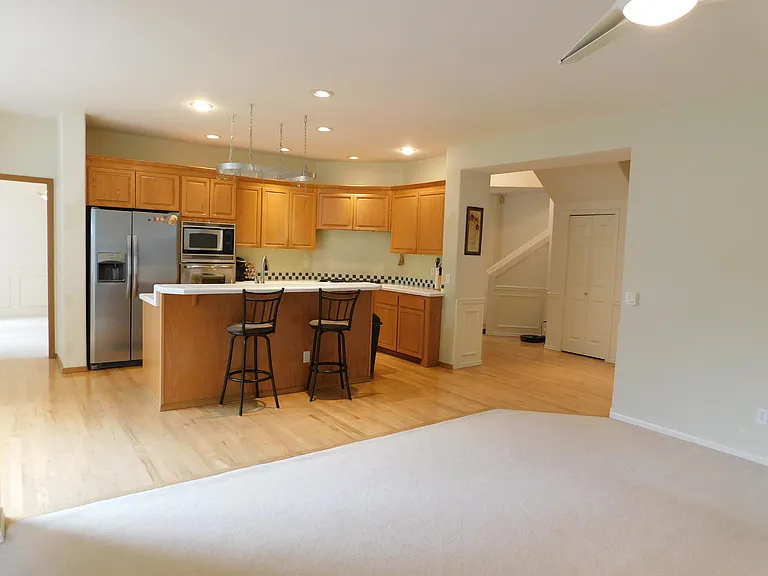 22934 SE 25th Pl — Photo 9