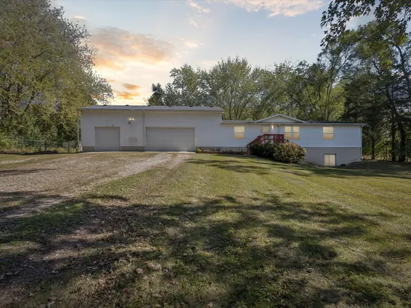 149 Hall St, Michigan Center, MI 49254