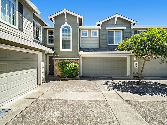 2nd image of 807 Destiny Ln